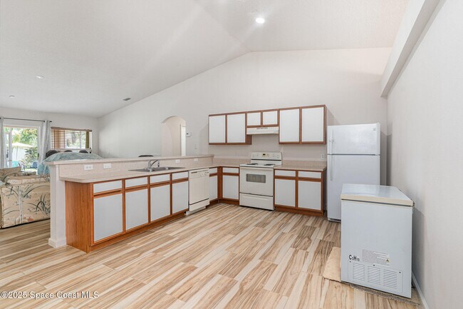 Building Photo - 1715 San Filippo Dr SE