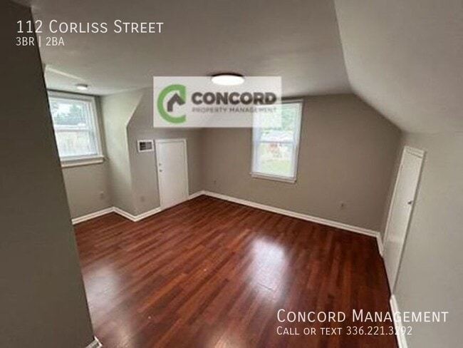 Building Photo - 112 Corliss St