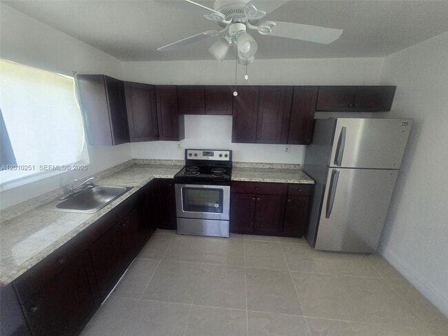 Building Photo - 1149 NW 76th St