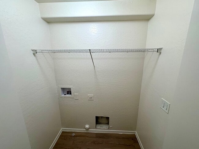 Building Photo - 10017 W Williams St