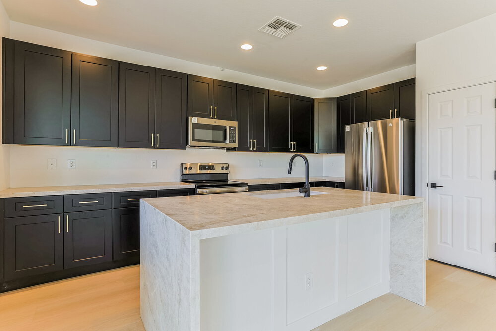 Building Photo - 11050 E Segura Ave