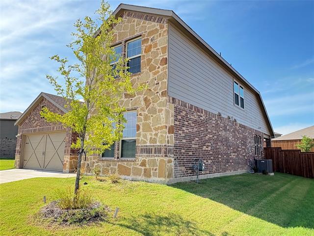 Building Photo - 6047 Tudor Pl