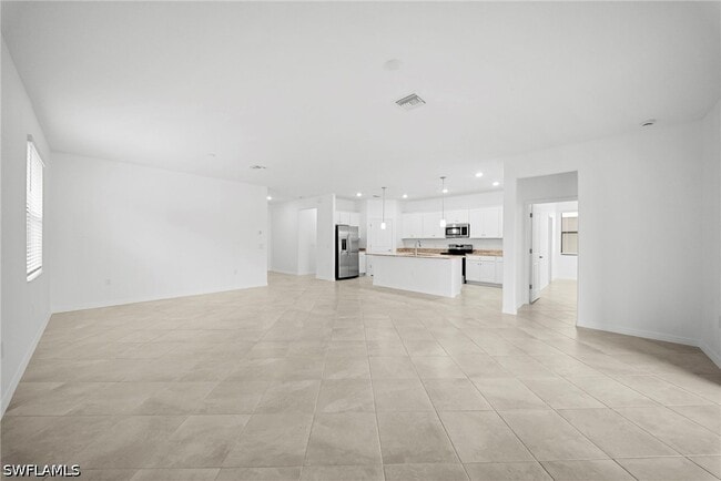 Building Photo - 14836 Palamos Cir