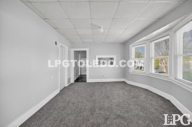 Building Photo - 1734 Arlington Ave