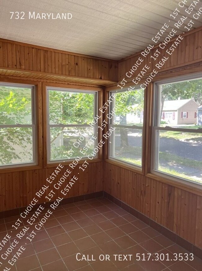 Building Photo - 732 Maryland-