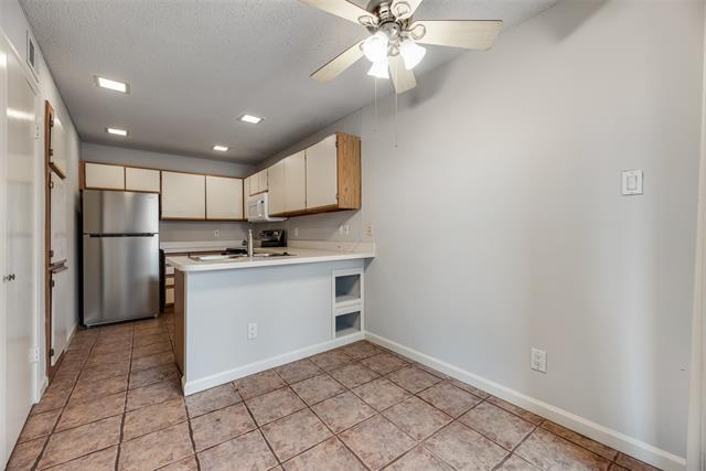 Building Photo - 511 Ranch Trail