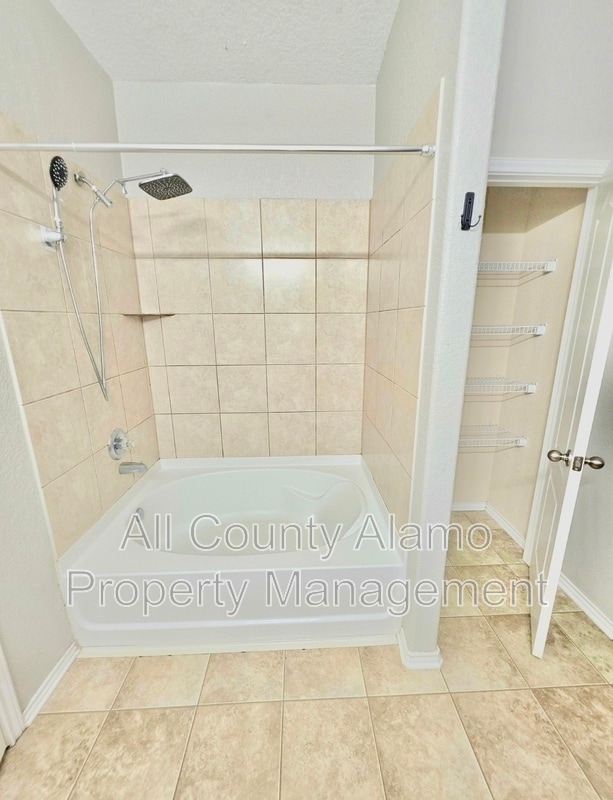 Building Photo - 9611 Nueces Canyon