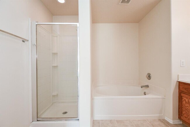 Building Photo - 19111 Yaupon Ranch Dr