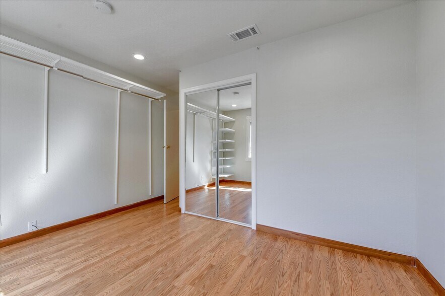 Building Photo - 2651 Poplarwood Way