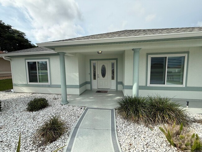 Building Photo - 11049 SE 174th Loop