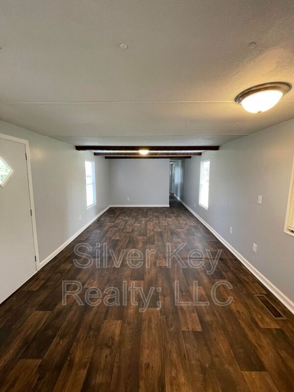 Building Photo - 127 Co Rd 79