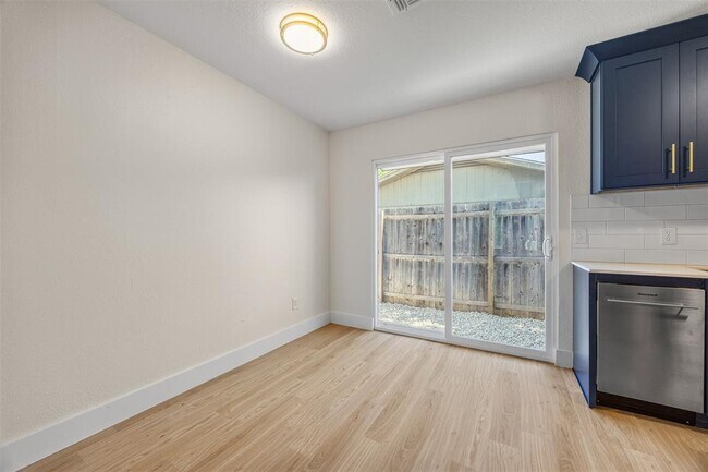 Building Photo - 1008 Wilks Ave