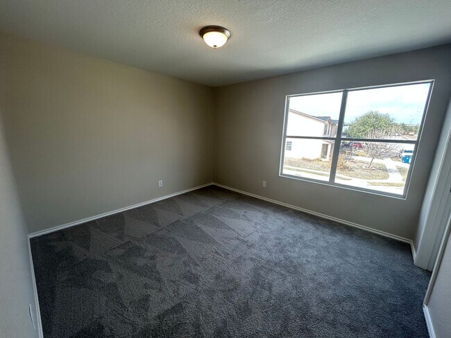 Building Photo - *COMING SOON* Desirable Location In Cibolo! Spacious Home with Loft & Fenced Backyard!
