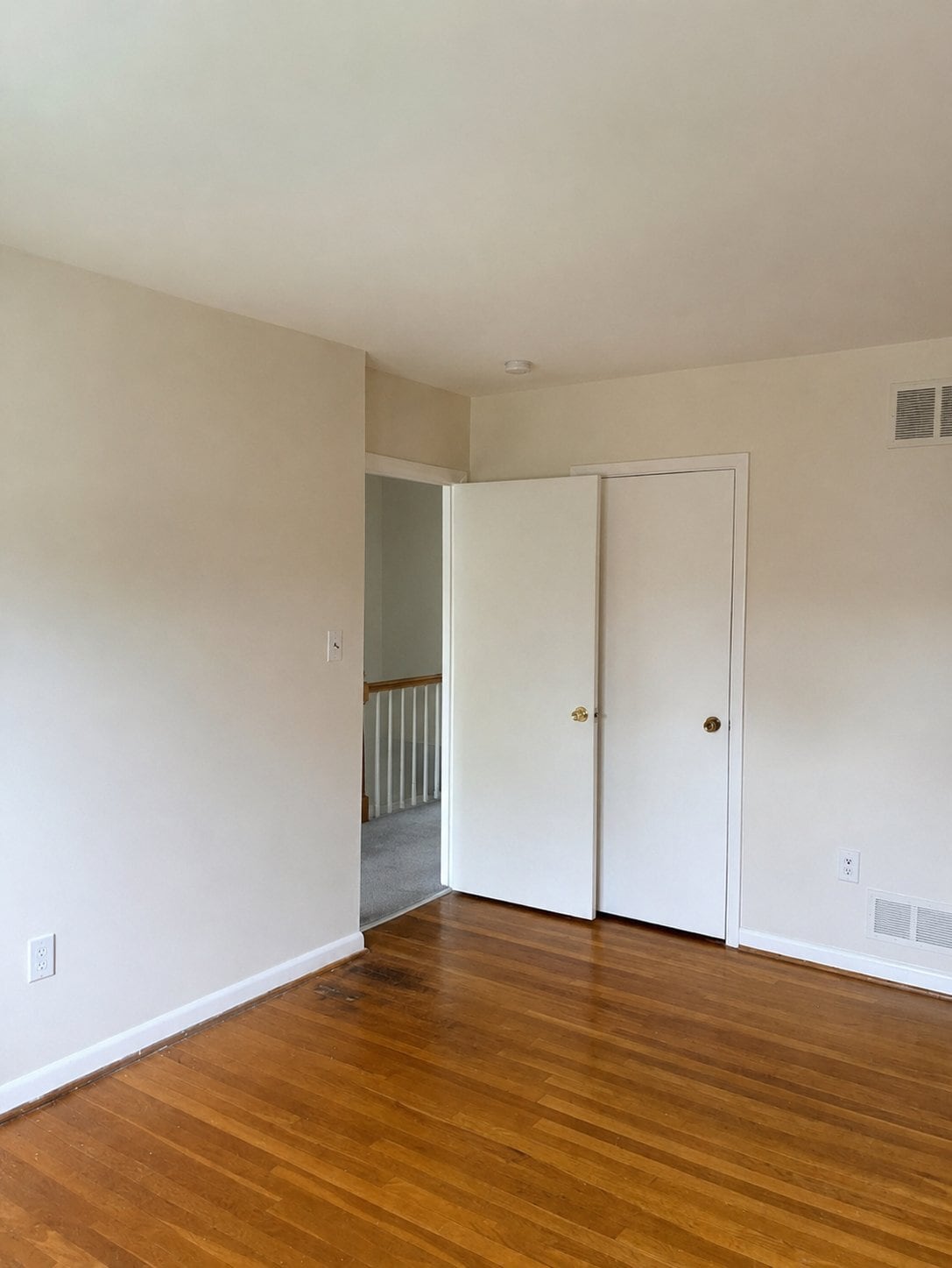 Building Photo - 4821 Williston St