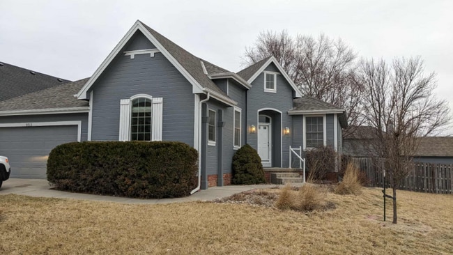 Building Photo - 9513 S 26th Ave