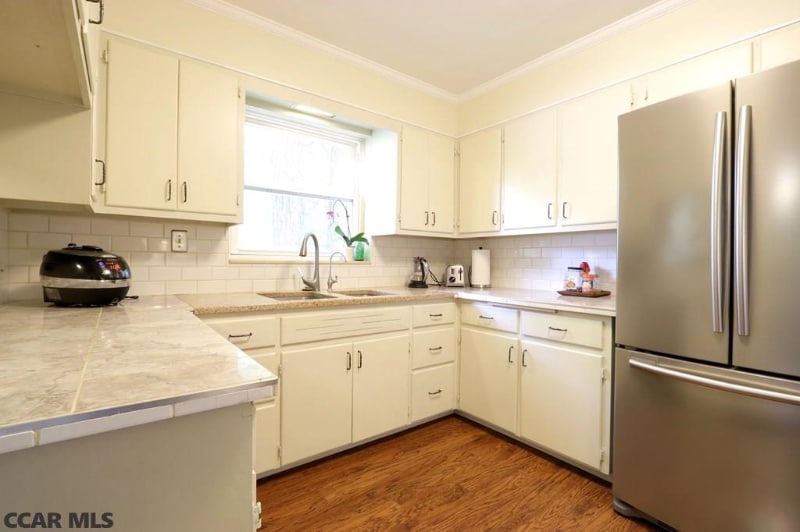 Building Photo - 635 W Nittany Ave