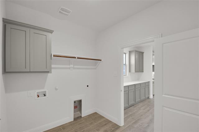 Building Photo - 7036 Windmill St