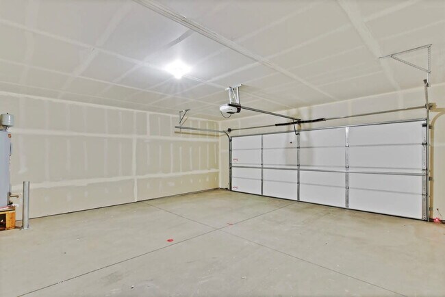 Building Photo - 5643 E Bollo St