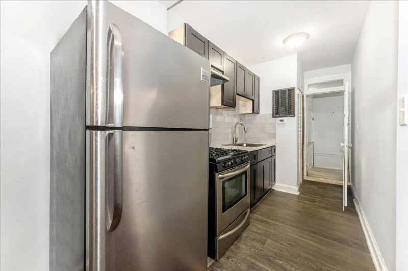 Building Photo - 1359 Bryant St NE