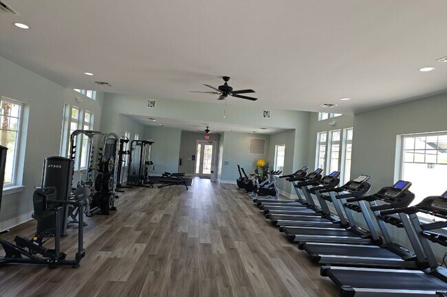 Building Photo - Cross Creek Community, Green Cove Springs Newer Home, Available For Rent