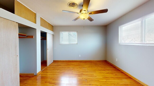 Building Photo - 7405 Marlborough Ave