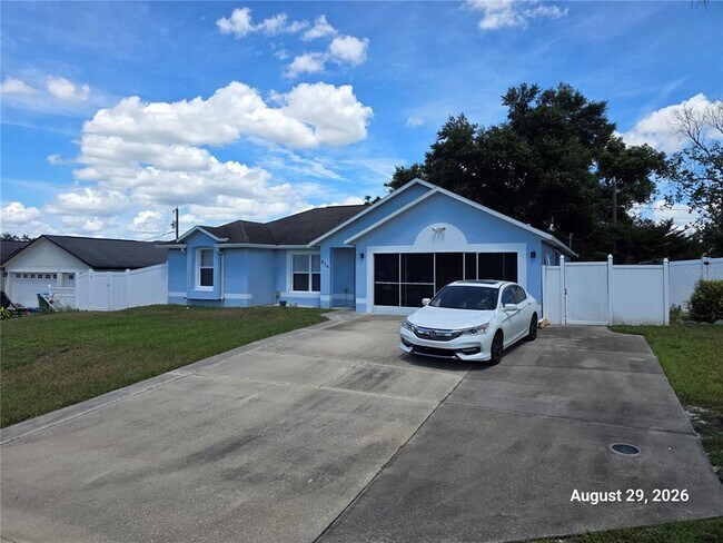 Building Photo - 834 Amidon St