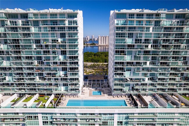 Building Photo - 400 Sunny Isles Blvd