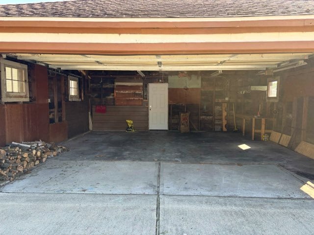 Building Photo - 304 S Beck St