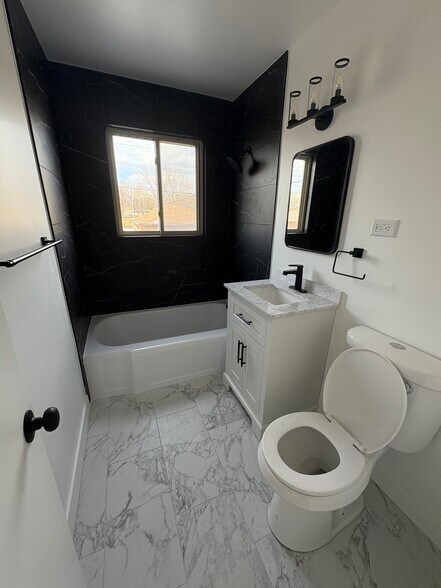 Building Photo - 2215 Ames St