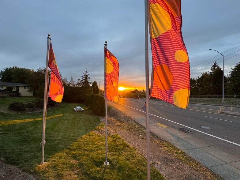 Building Photo - 11240 SW Barbur Blvd