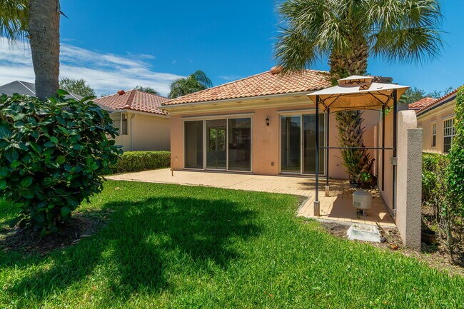 Building Photo - 4786 Blossom Dr