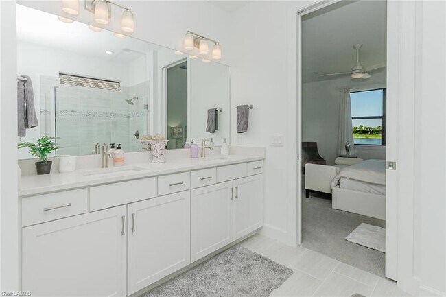 Building Photo - 5939 Gala Dr