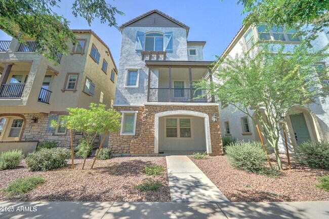Primary Photo - 1717 E Dogwood Ln