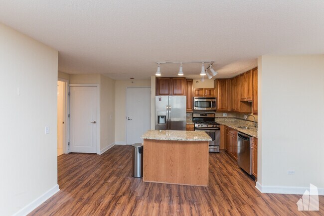 Building Photo - 545 N Dearborn St