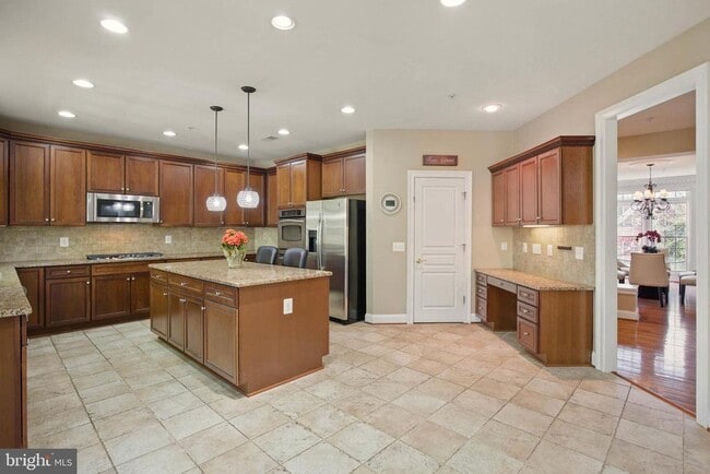 Building Photo - 400 Long Trail Terrace