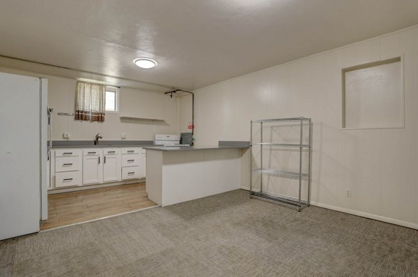 Building Photo - 920 14th St