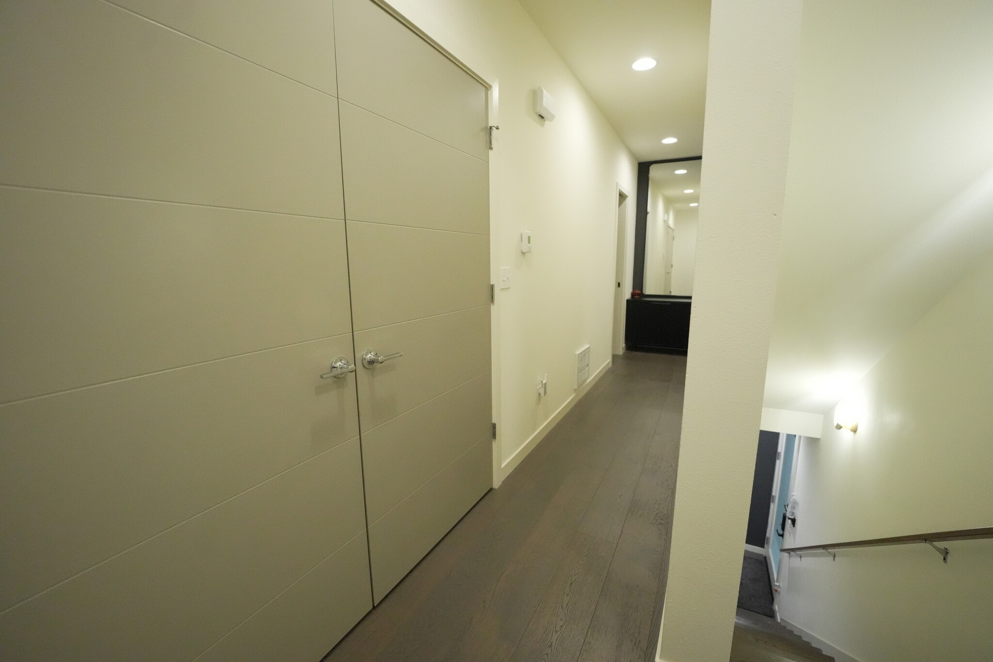 Building Photo - 2064 SW Charlestown St