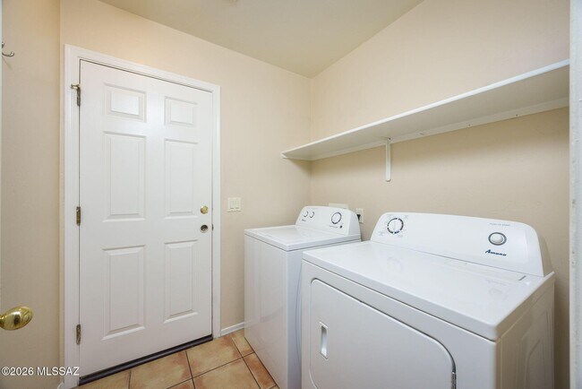 Building Photo - 12253 N Brightridge Dr
