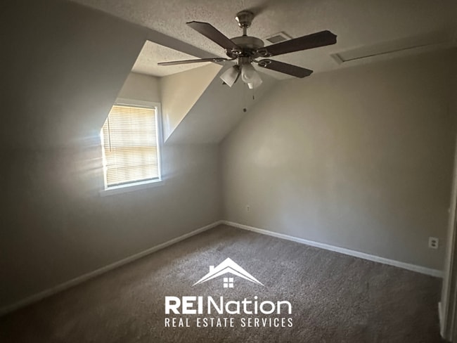 Building Photo - CORDOVA SHOWSTOPPER! Massive 4BR/3BA w/ Deck, Detached Garage & Porch!