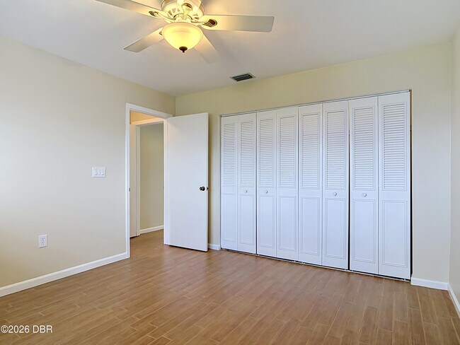 Building Photo - 49 Bogey Cir
