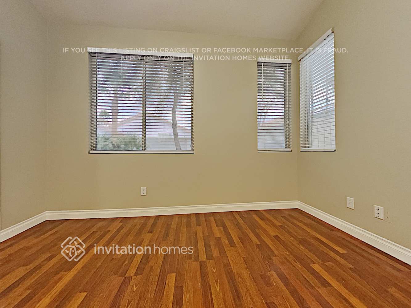 Building Photo - 1133 Coral Rainbow Ave