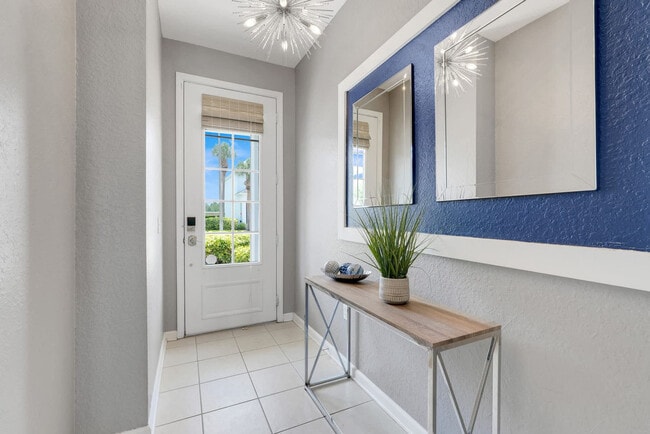 Building Photo - 2530 Maneshaw Ln