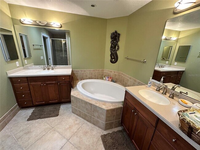 Building Photo - 611 Riviera Dunes Way