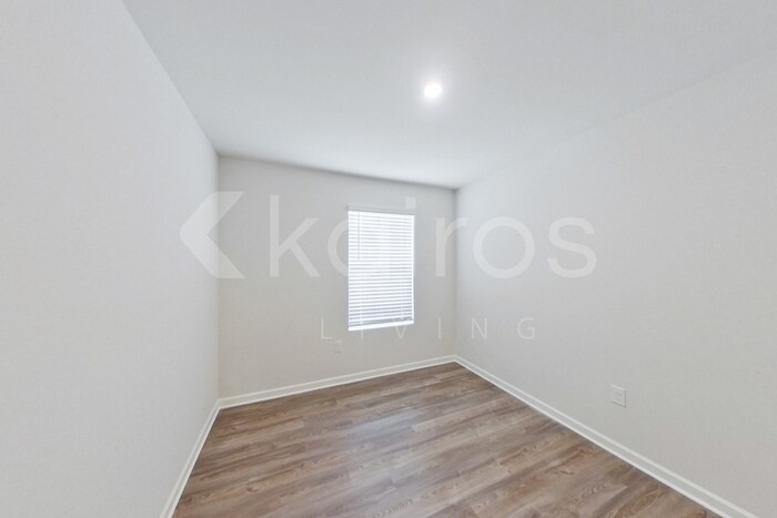 Building Photo - 342 Ironwood Ct