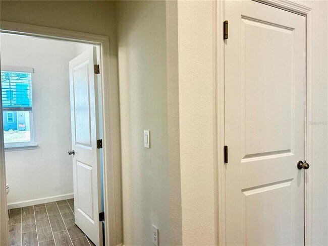 Building Photo - 3339 SE 37th Ave Rd