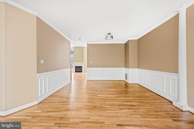Building Photo - 4022 Dogberry Ln