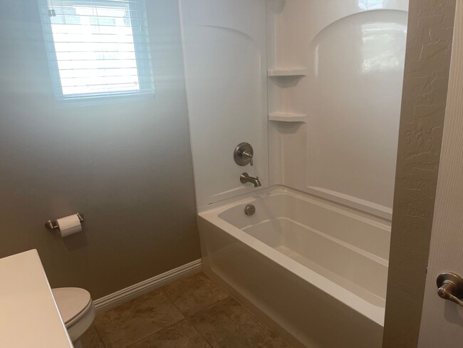 Building Photo - Beautiful Home in Inspirada Community