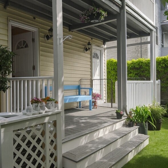 Building Photo - 210 Cedar St