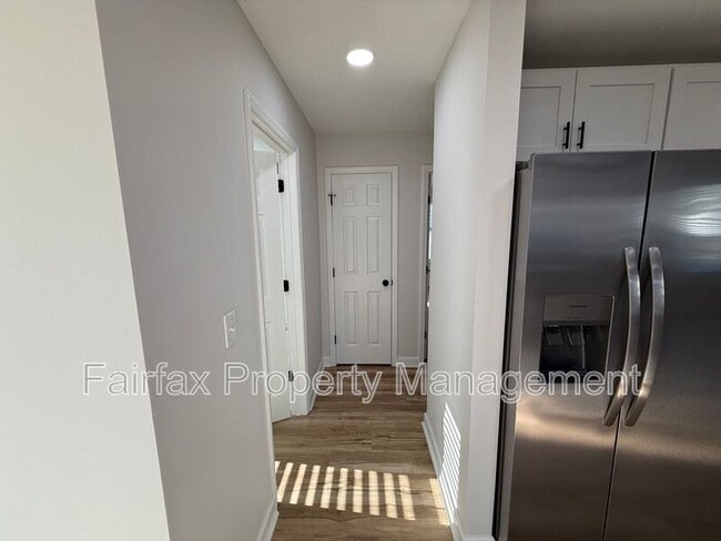 Building Photo - 312 Price Ave