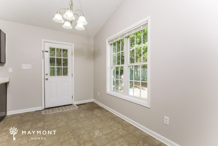 Building Photo - 1215 Liriope Ln